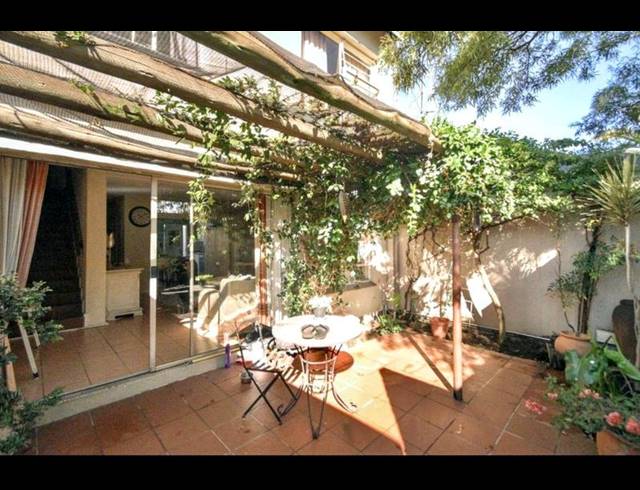 3 BEDROOM TOWNHOUSE FOR SALE IN BEDFORD GARDENS